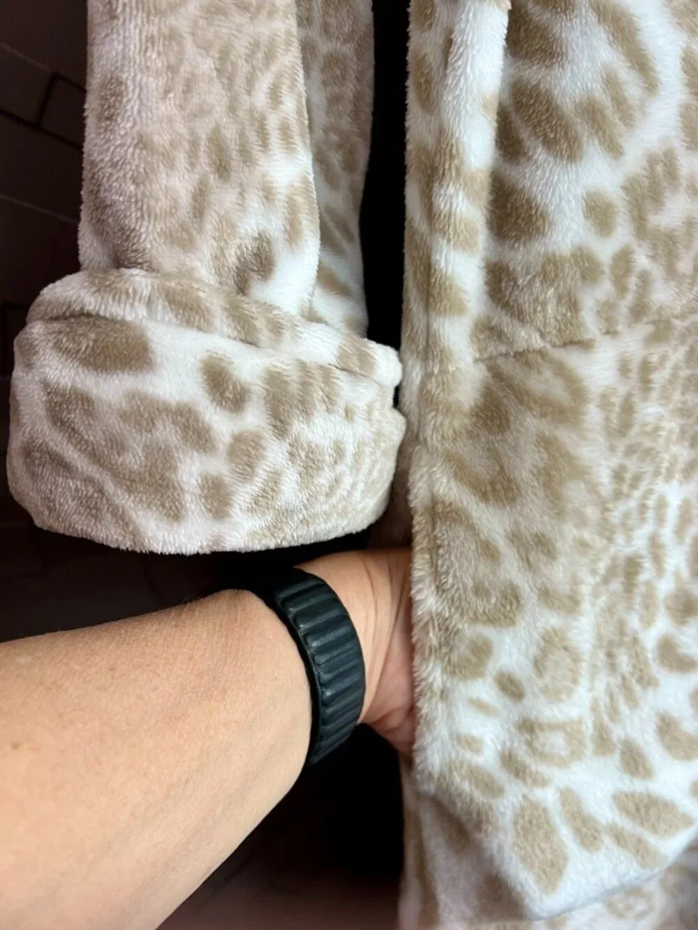 Natori Plush Fleece Zip Front Caftan Robe Lounger Leopard Animal Print Large
